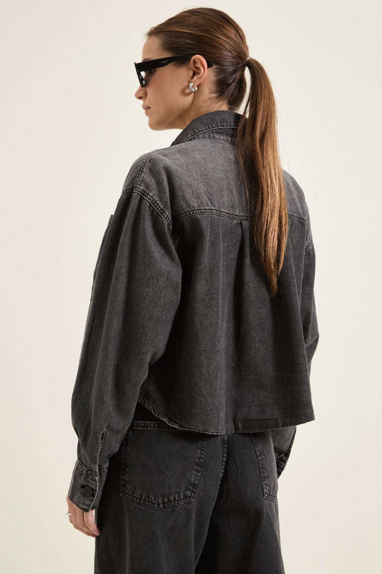 Camisa Crop Denim Black