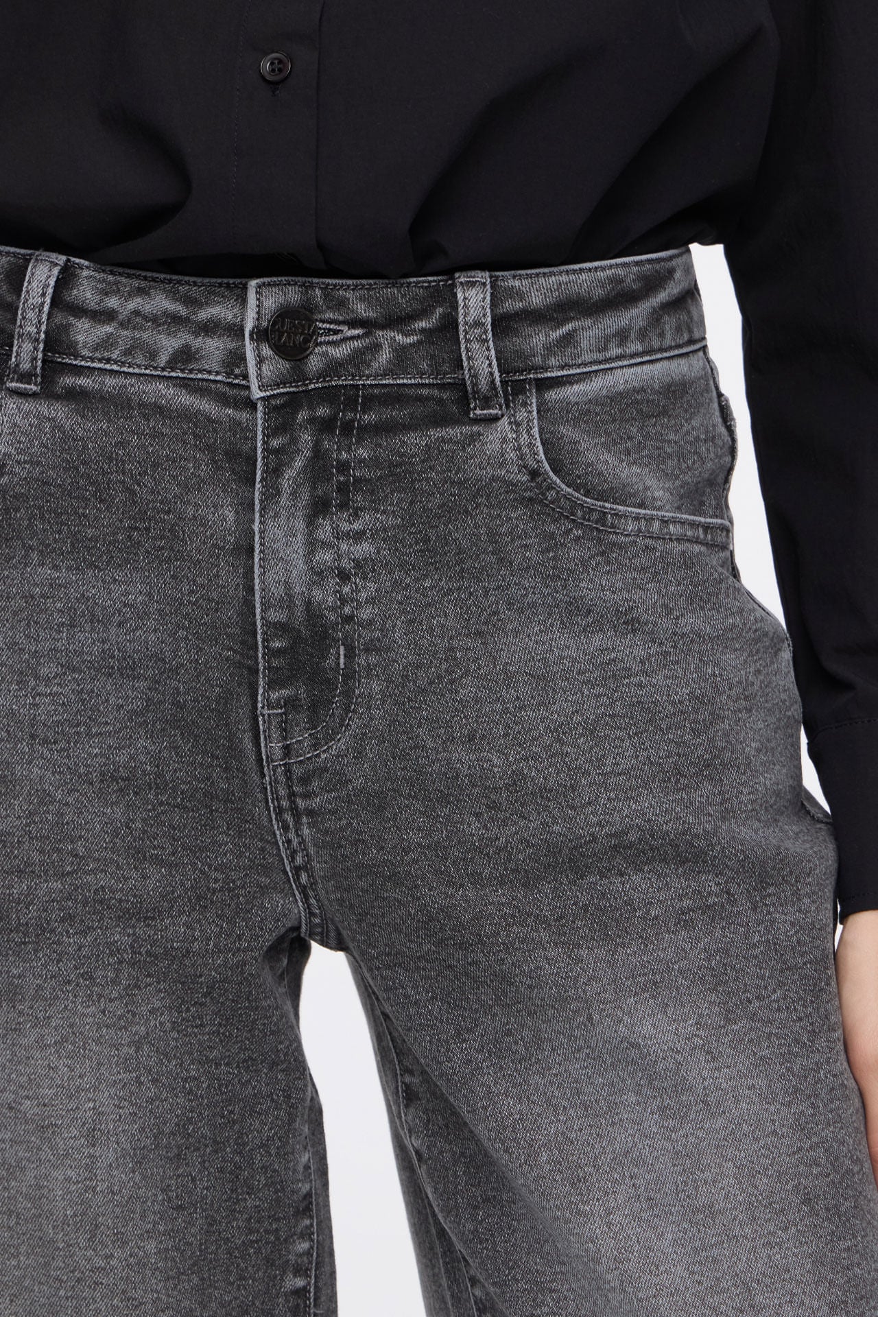 Straight Basic Dark Grey