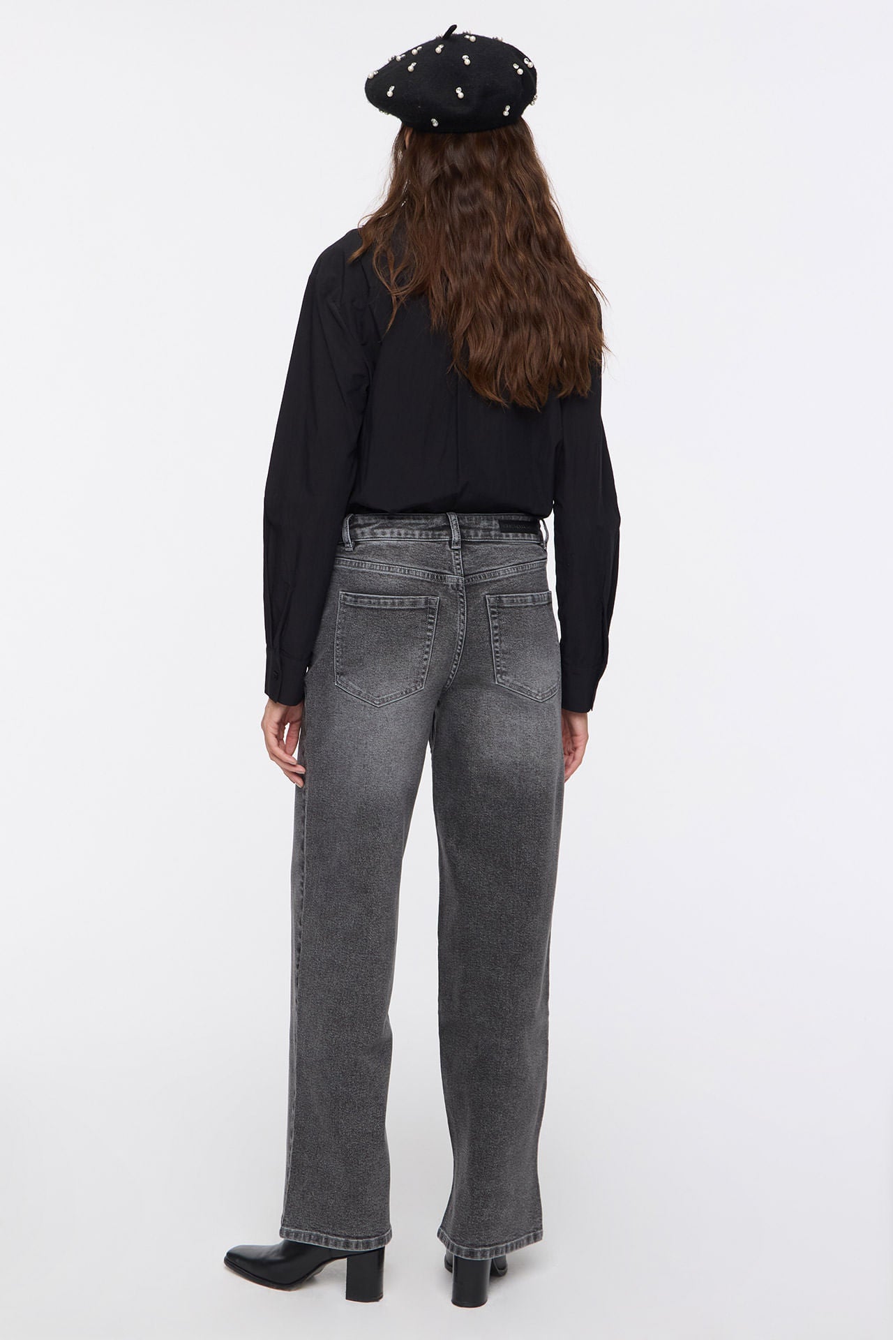 Straight Basic Dark Grey