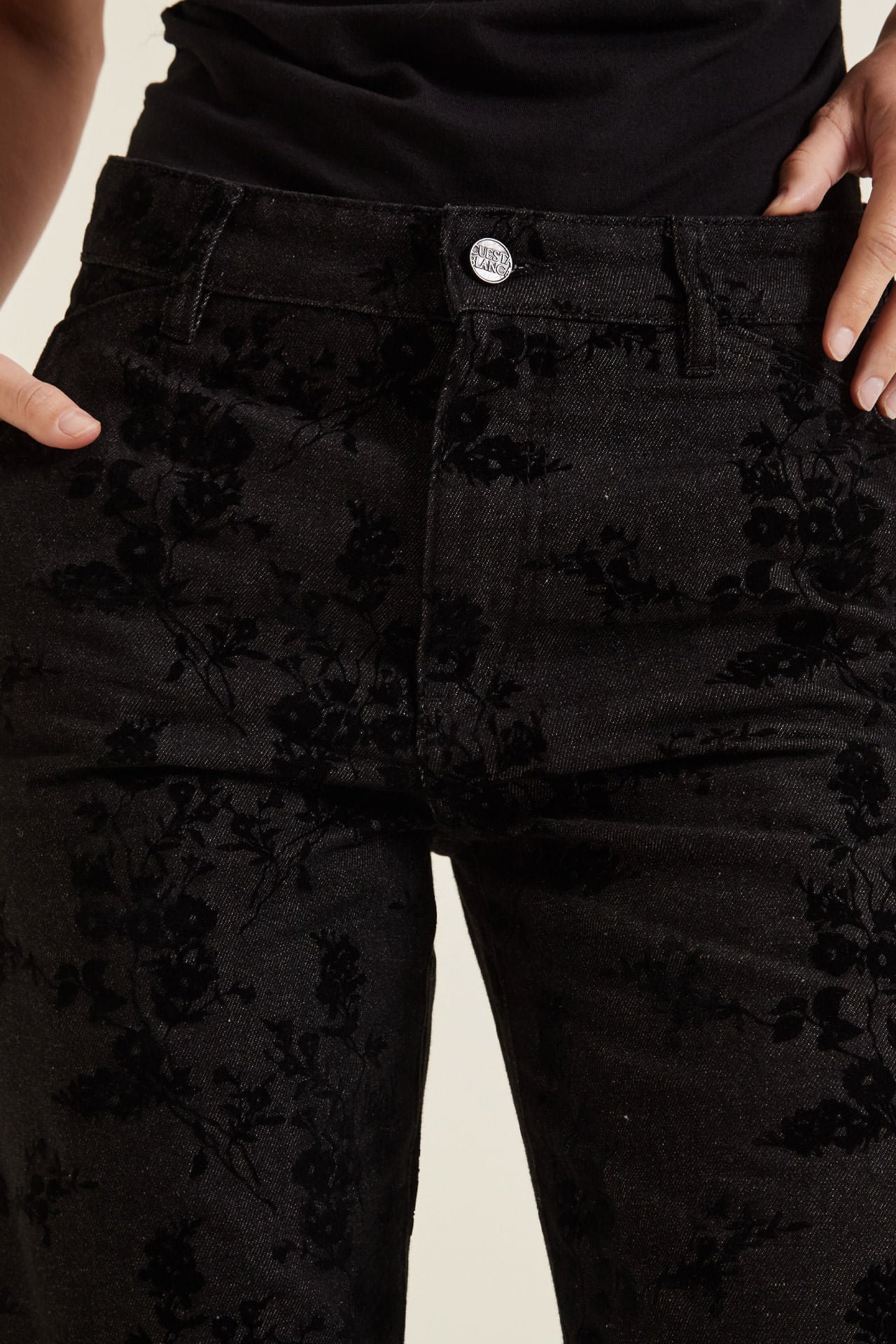 Straight Flower Black