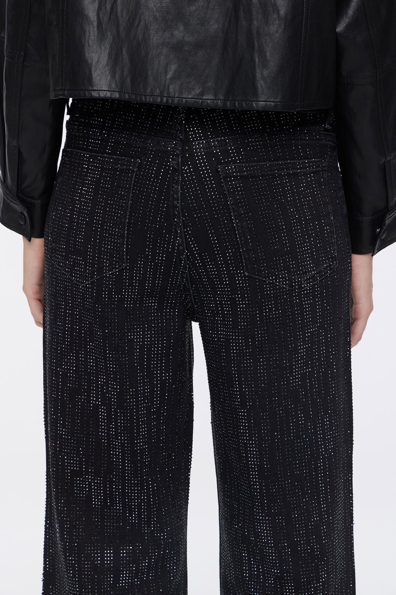 Straight Rain New Black