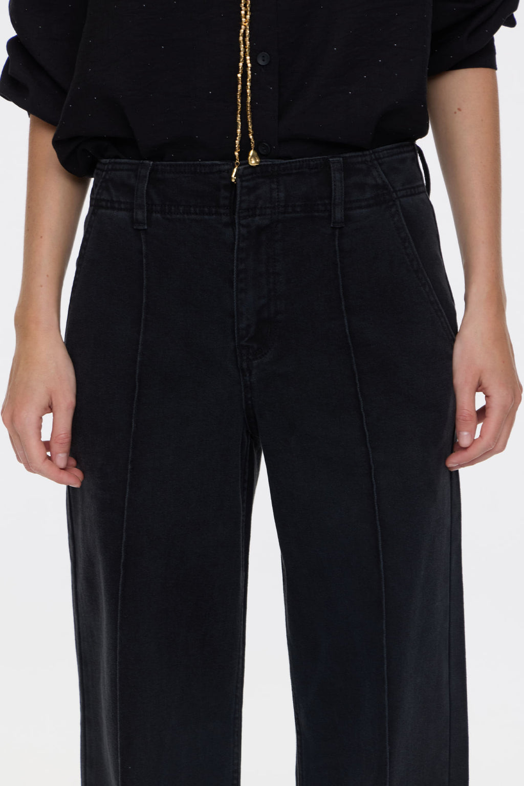Wide Lines Black