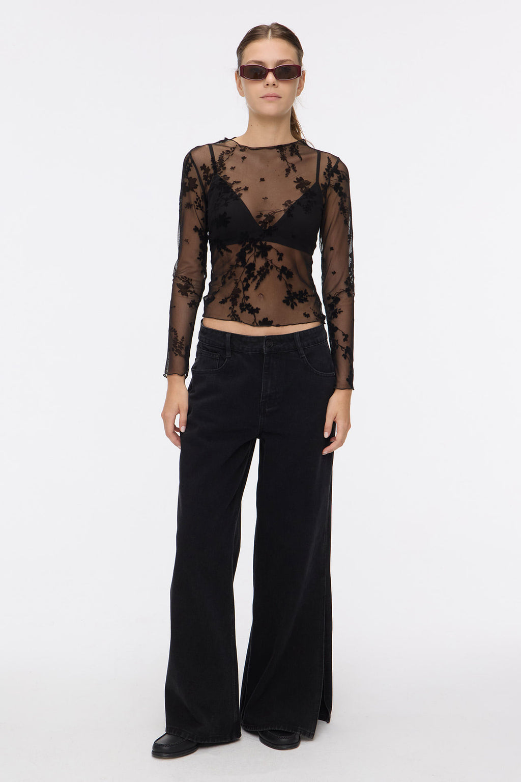 Wide Slit Black